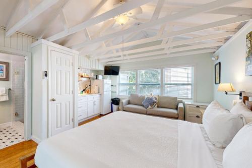 Papa's Hideaway - photo 28