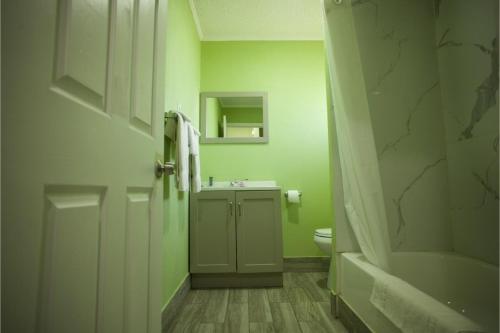 Western Inn - photo 12