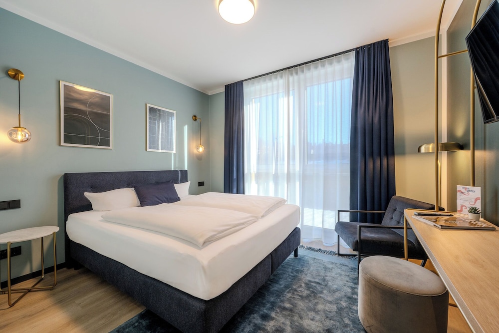 The Base Berlin One - carbon neutral hotel in Berlin