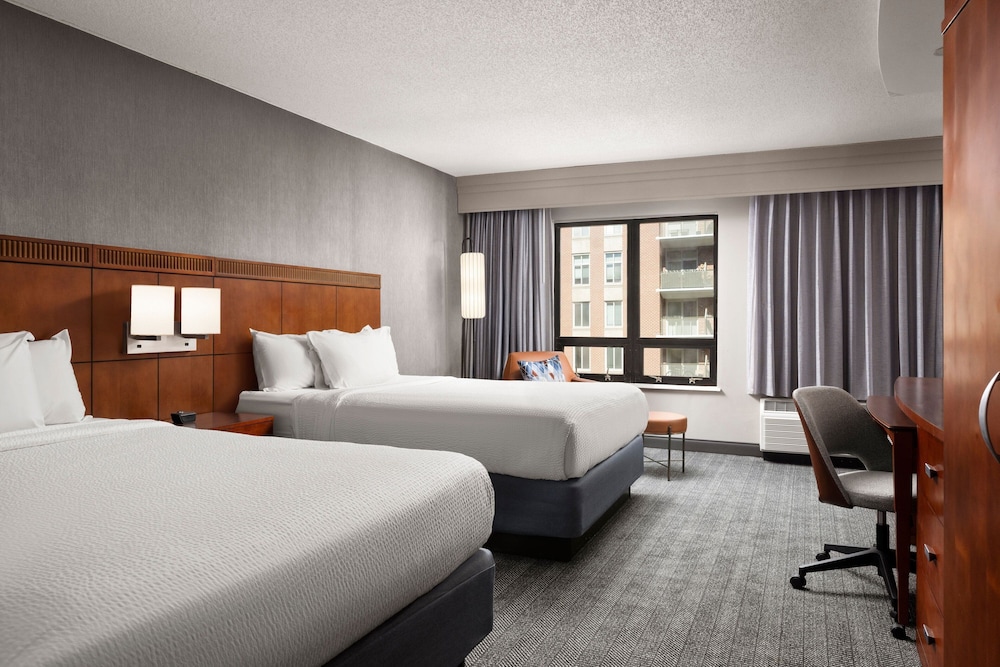 Courtyard by Marriott Washington Capitol Hill Navy Yard - photo 8