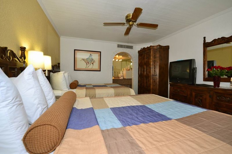 Papago Inn Ascend Hotel Collection - photo 9