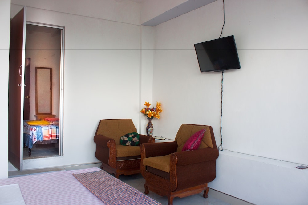 Blossom Rest — Kandy — photo 5