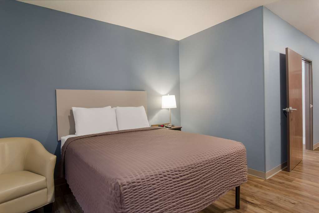 WoodSpring Suites Jacksonville South - photo 11