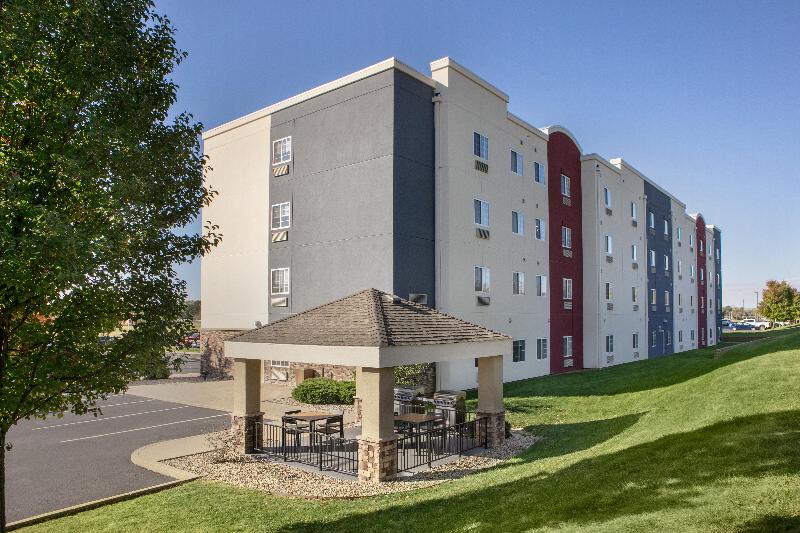 Candlewood Suites Springfield North - photo 12