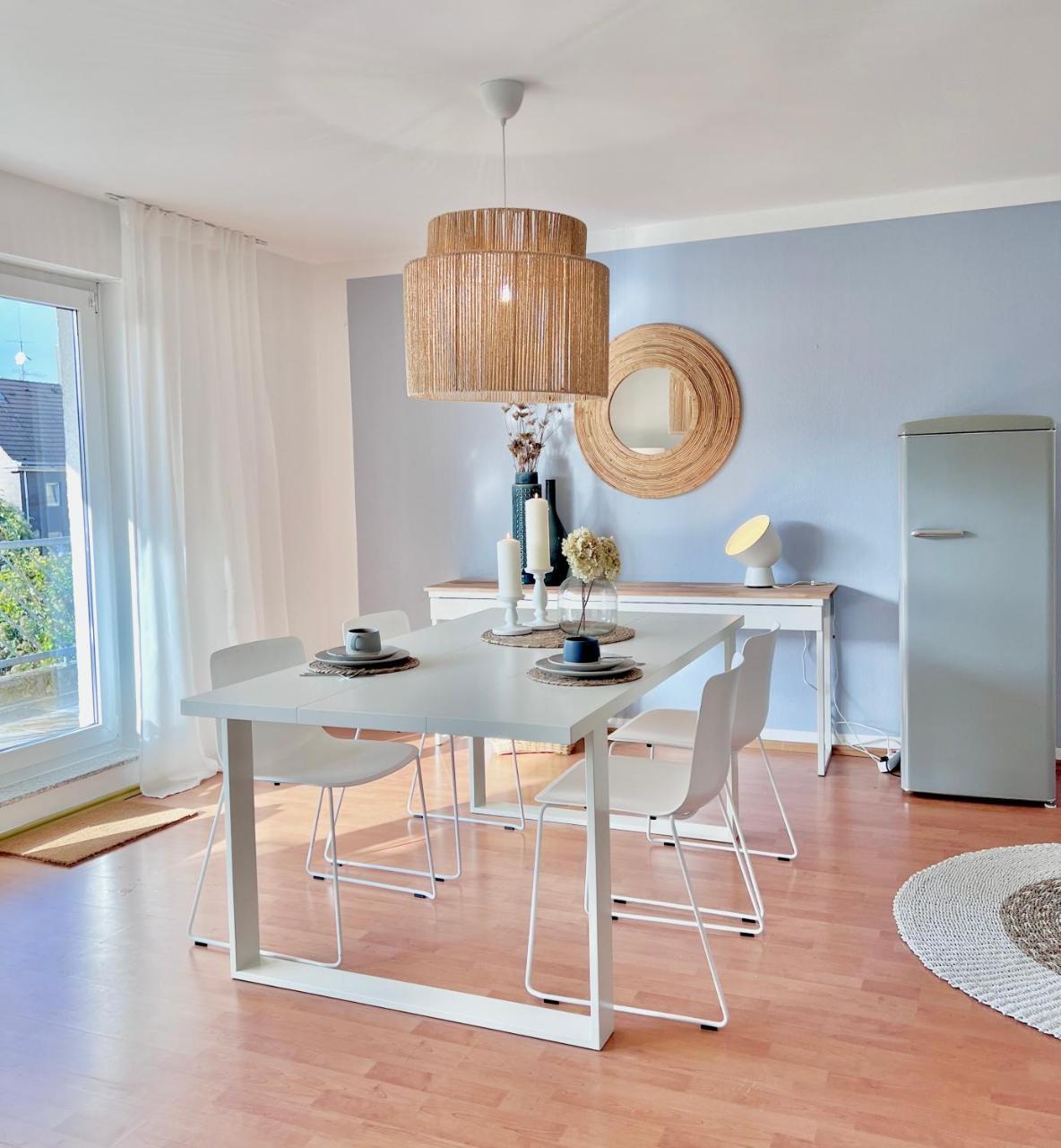 Timeless Apartment: Free Parking Balcony — 4-Star Luxury Hotel in Wuppertal, Germany