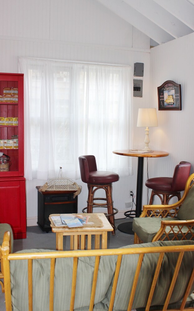 Red Horse Inn - photo 25