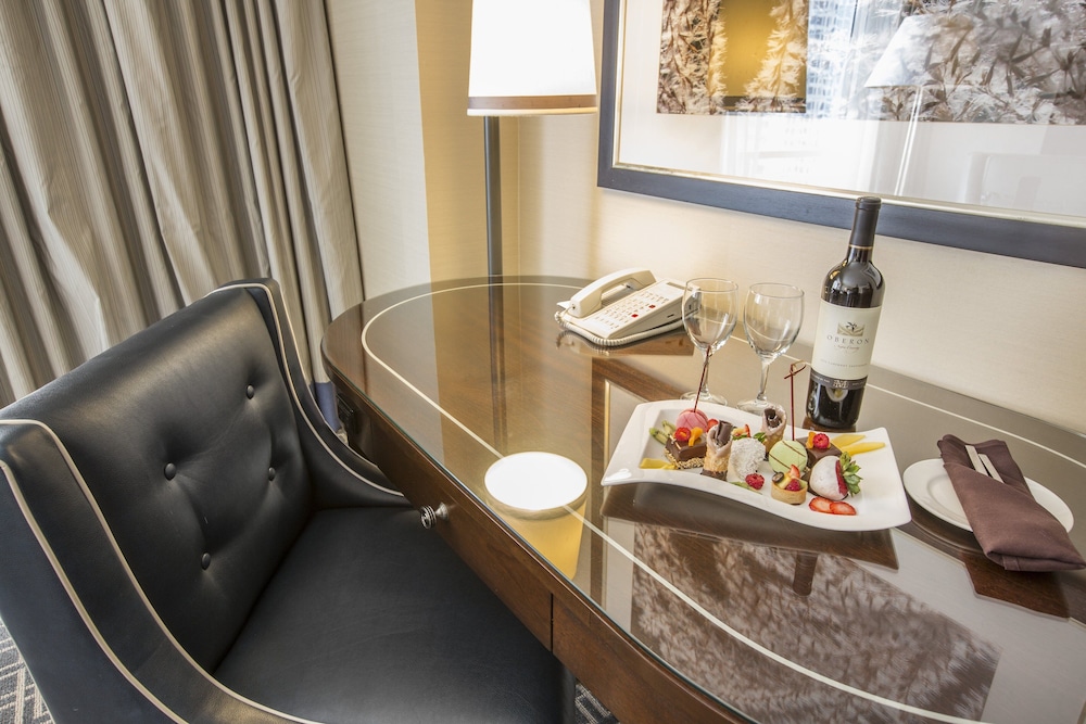 Omni Los Angeles Hotel at California Plaza - photo 46