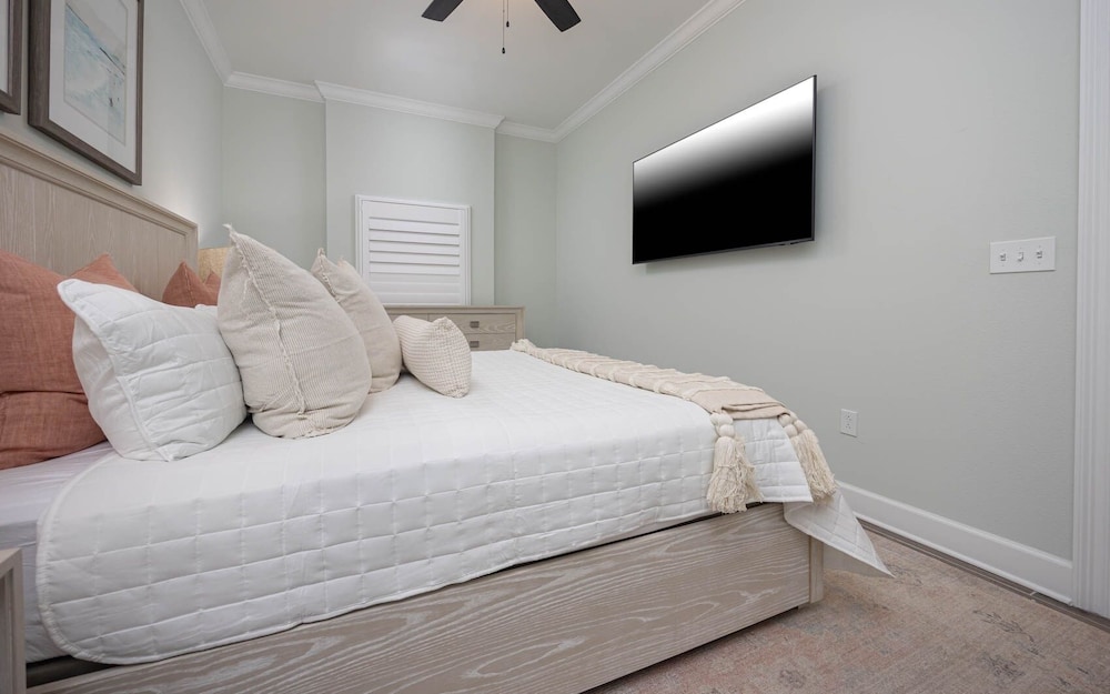 Phoenix Gulf Towers 306 2 Bedroom Condo - photo 6