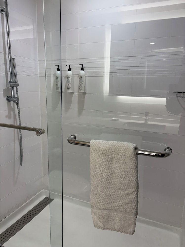 Delta Hotels by Marriott Indianapolis Airport - photo 14