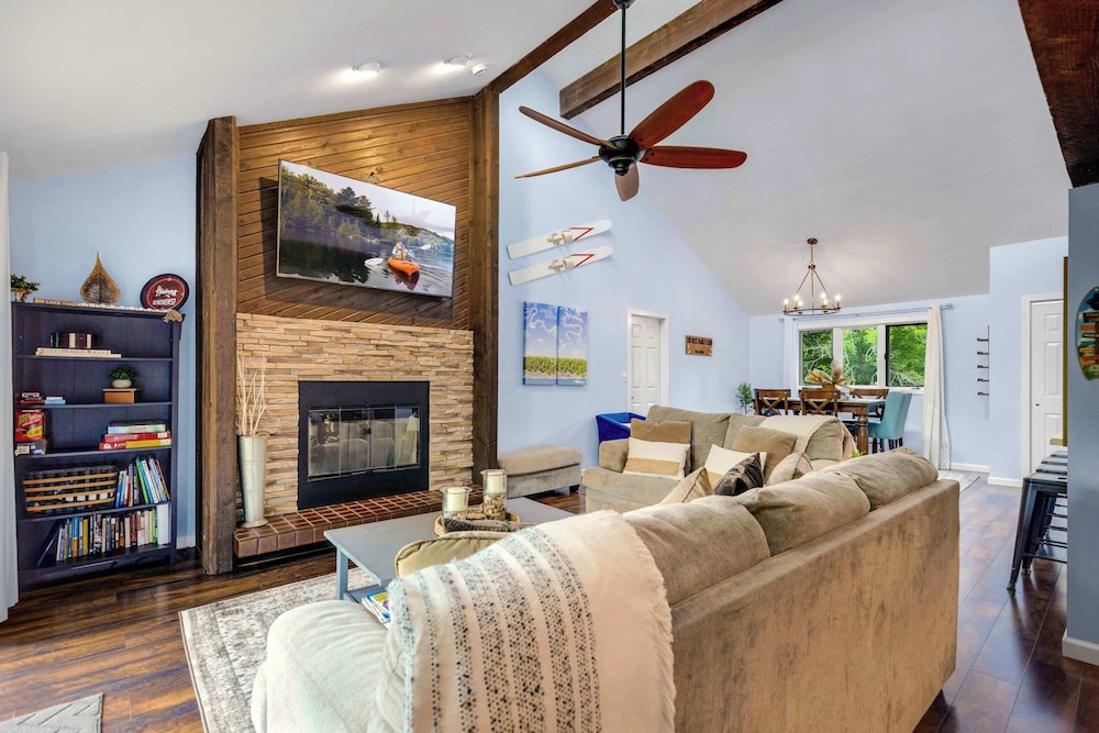 Ozark Escape Enjoy Resort Style Fun — Osage Beach