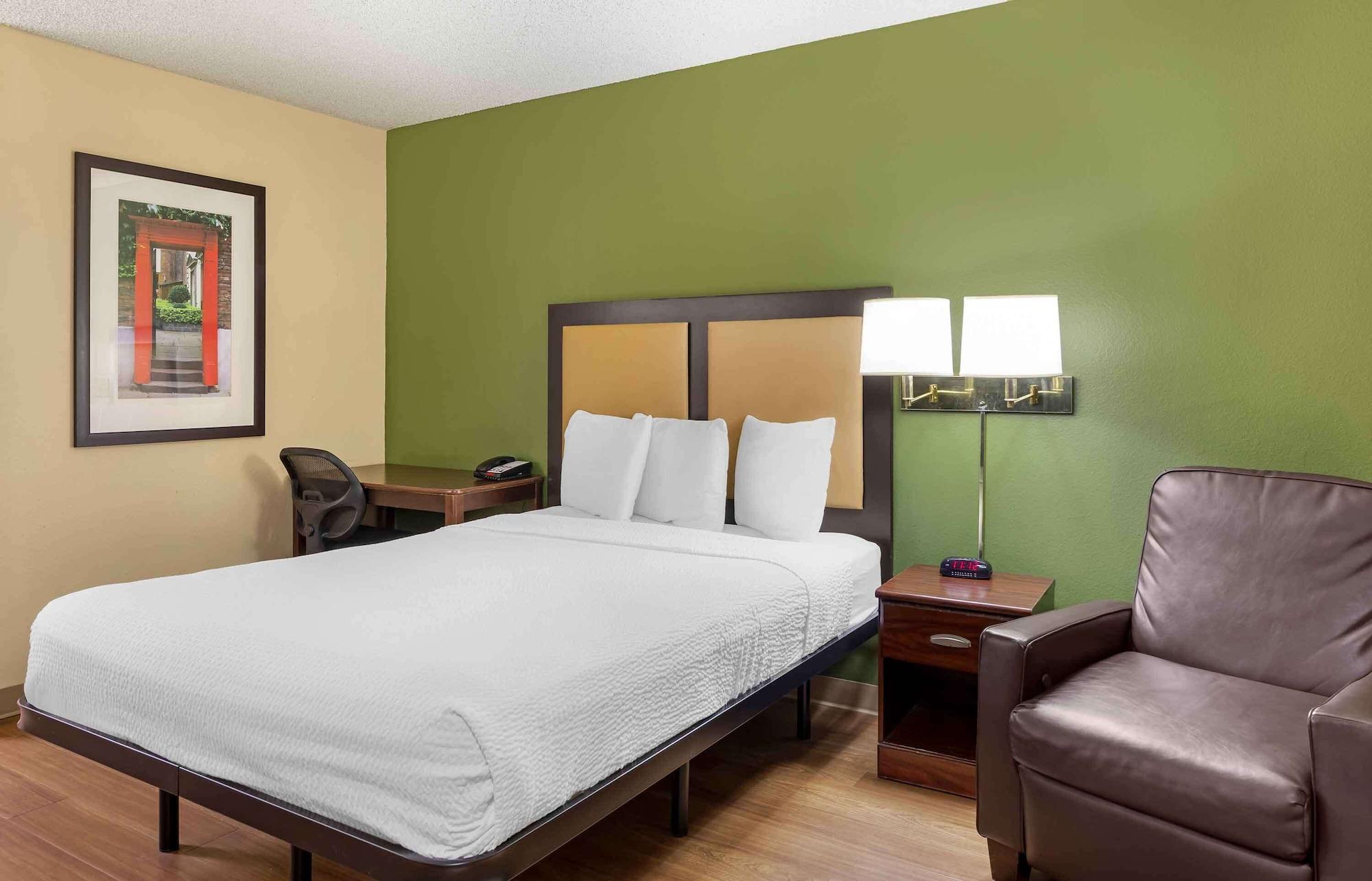 Extended Stay America Suites Los Angeles Long Beach Airport - photo 20