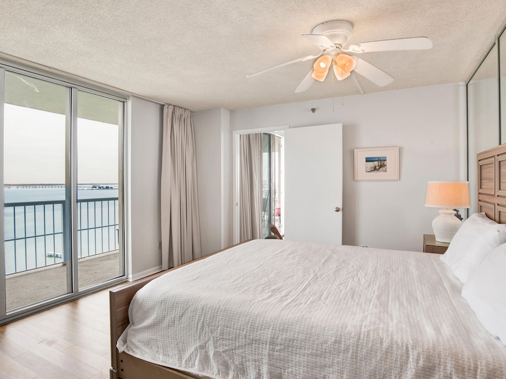 Tristan Towers by Southern Vacation Rentals - photo 6