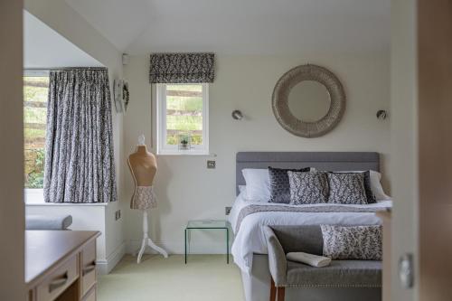 The Bay Tree Bed & Breakfast — 4-Star Luxury Hotel in Alton, United Kingdom