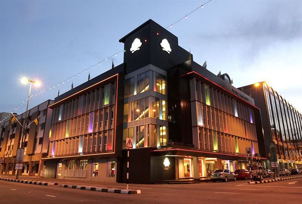 The Brunei Hotel — Bandar Seri Begawan — photo 2
