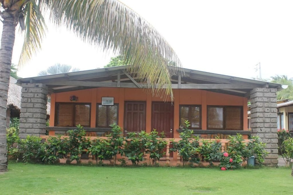 Punta Roca Surf Resort in La Libertad, El Salvador