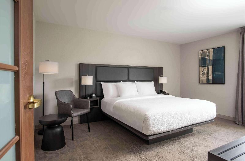 Holiday Inn Express St Albans by IHG - photo 25