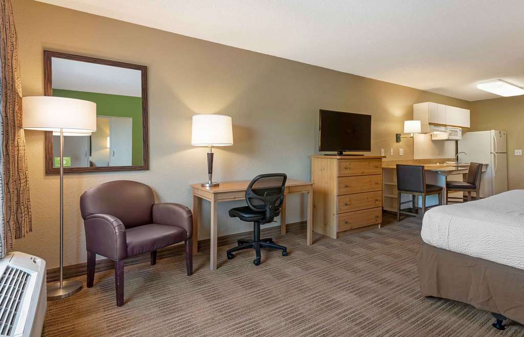 Extended Stay America Suites Newark Woodbridge - photo 26