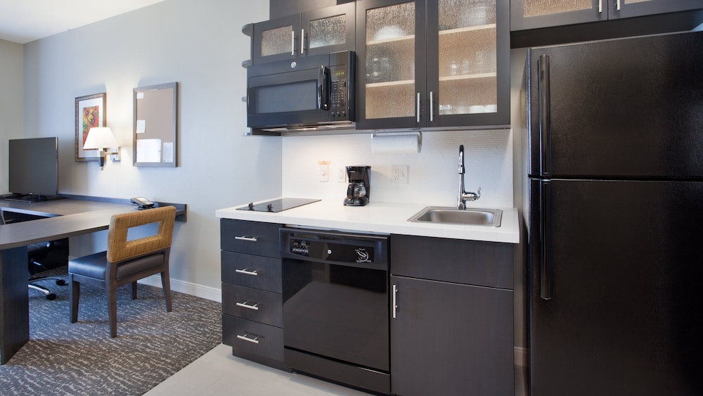 Candlewood Suites Kearney by IHG - photo 10