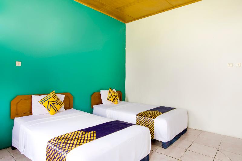 Spot On 2584 Hotel Karya Nunggal Asri — Sumedang