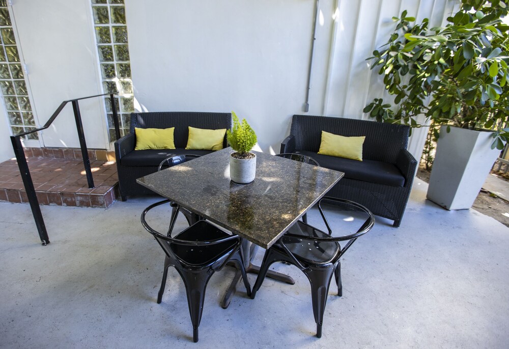 Lincoln Arms Suites - photo 33