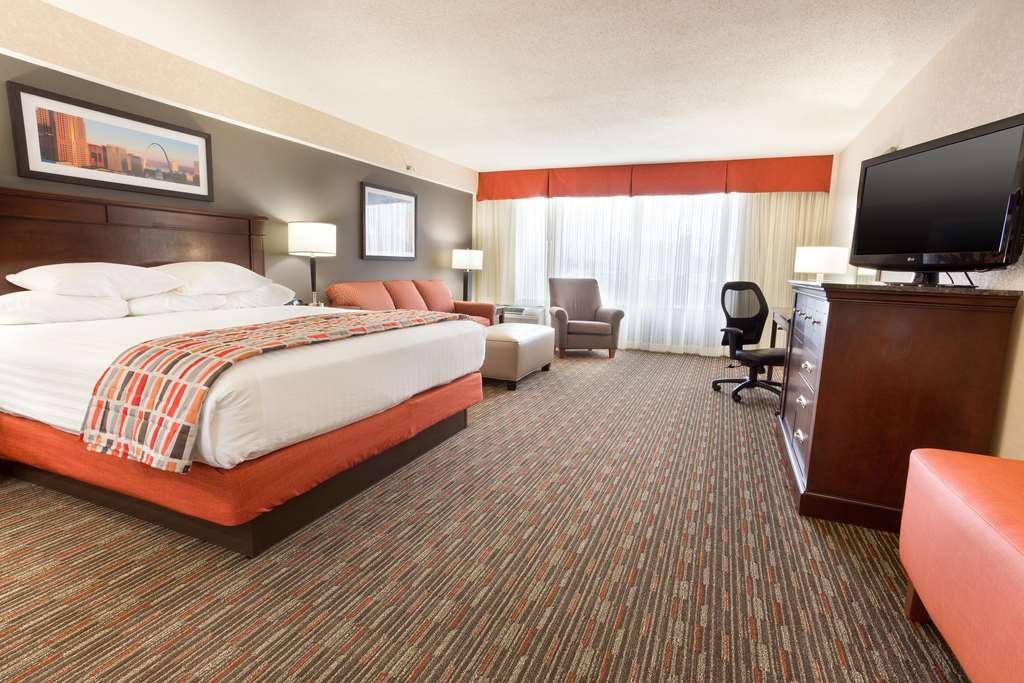 Drury Inn & Suites St. Louis Airport - photo 16