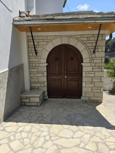 Hazmurat Hotel in Gjirokaster, Albania