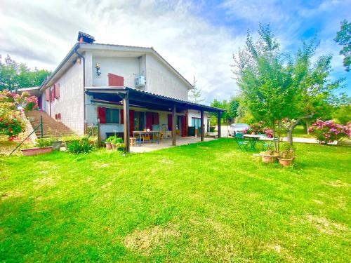 Villa Strada dei Monti Sibillini — 4-Star Luxury Hotel in Montefortino, Italy
