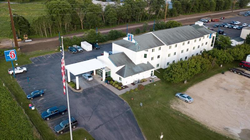 Motel 6 Menomonie WI - photo 2