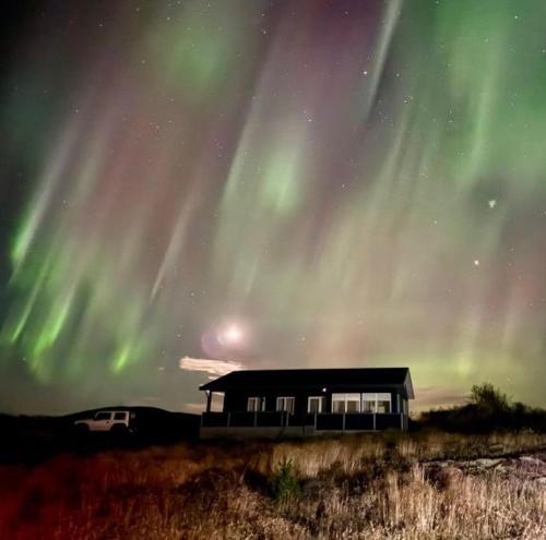 Luxury Villa in Golden Circle with hot tub — 4-Star Luxury Hotel in Selfoss, Iceland