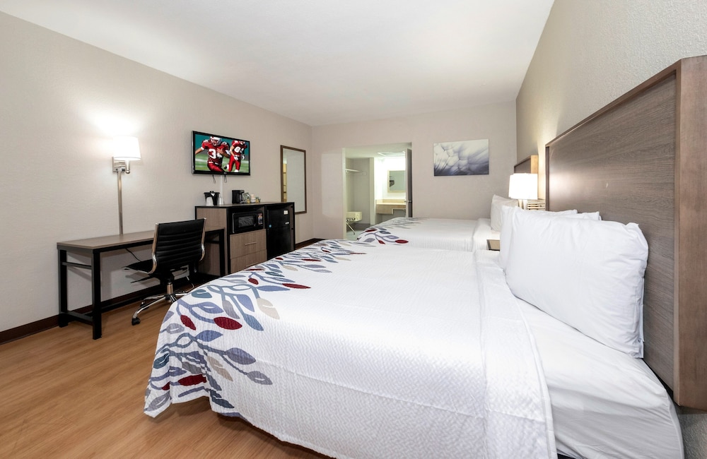 Red Roof Inn Petersburg Fort Lee - photo 21