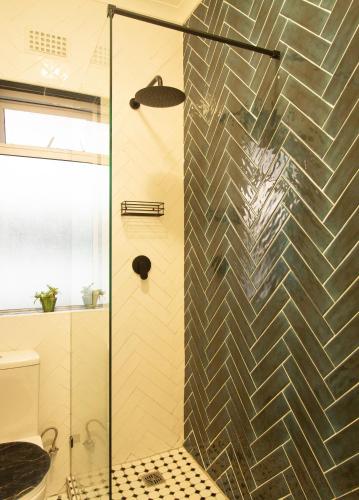Secure quiet studio retreat in Green Point