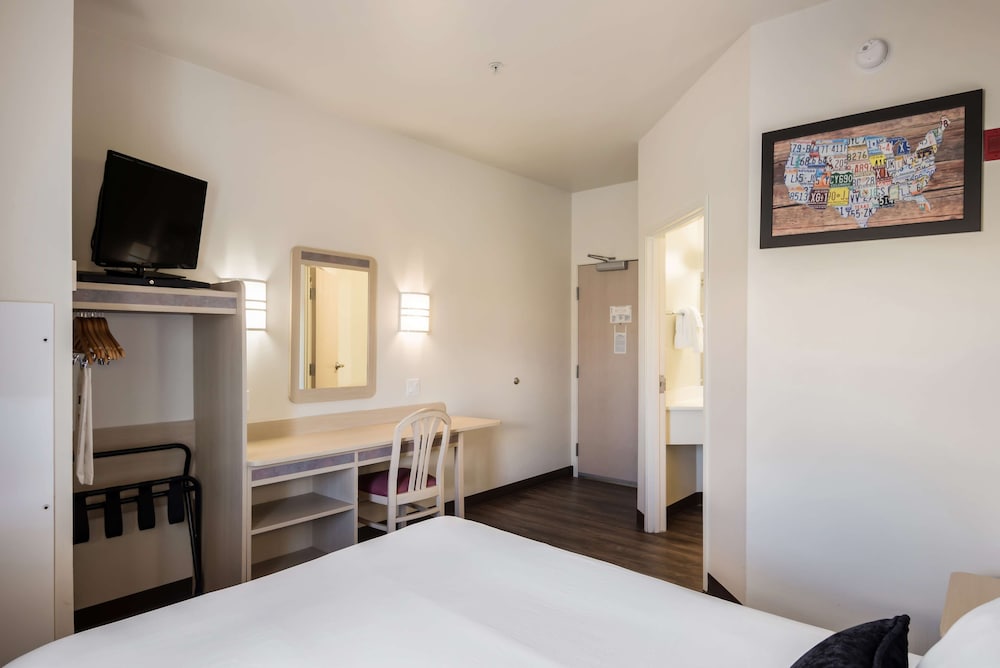 Red Lion Inn & Suites Butte - photo 16