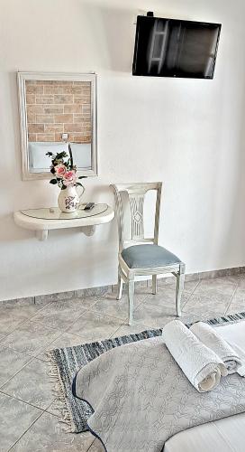 Enjoy Cyclades studios & suites — Kythnos — photo 4