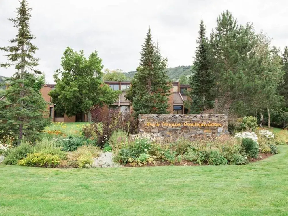 Park Avenue Condominiums Park City Resort Lodging - photo 40