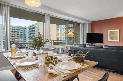 DC Luxury Apartment Near Metro — 4-Star Luxury Hotel in Arlington, United States