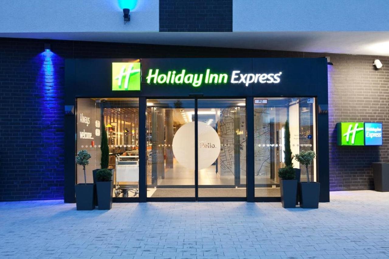 Holiday Inn Express Furth By Ihg — Furth
