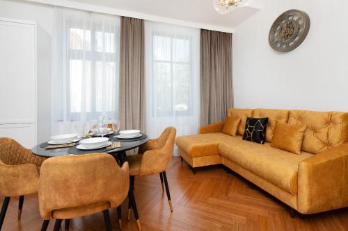 Browar Gdański Wrzeszcz Deluxe Apartment by Noclegi Renters — 4-Star Luxury Hotel in Gdansk, Poland