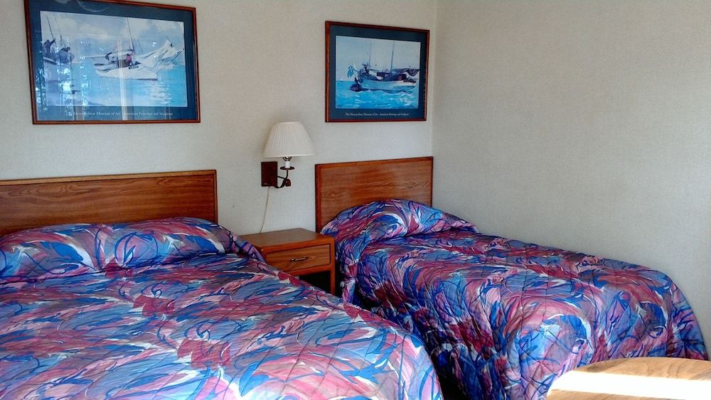 Spruceglen Inn - photo 7