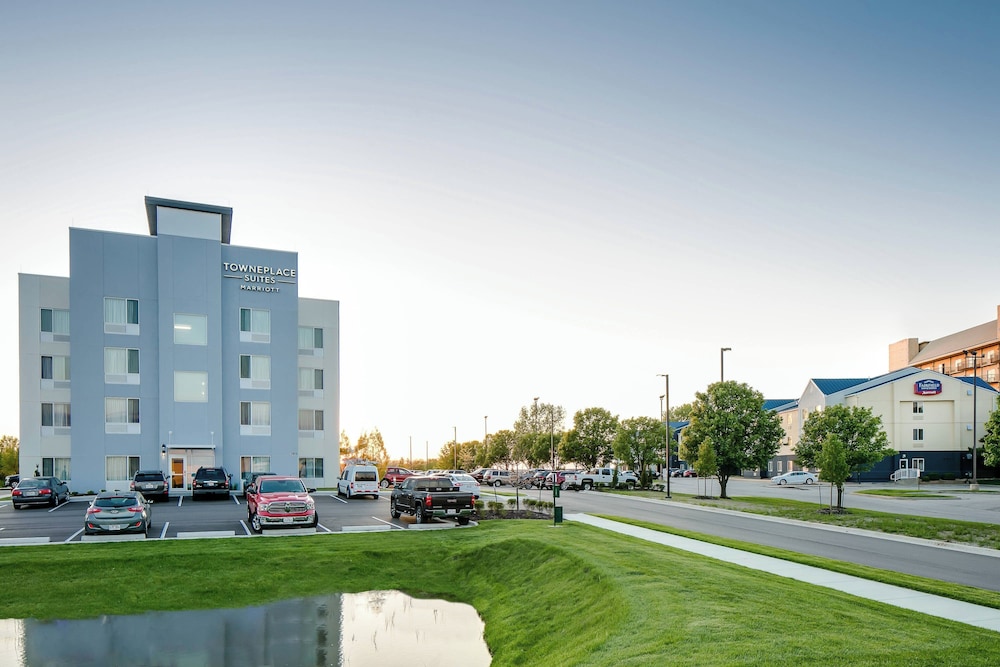 Towneplace Suites Kansas City Airport - photo 24