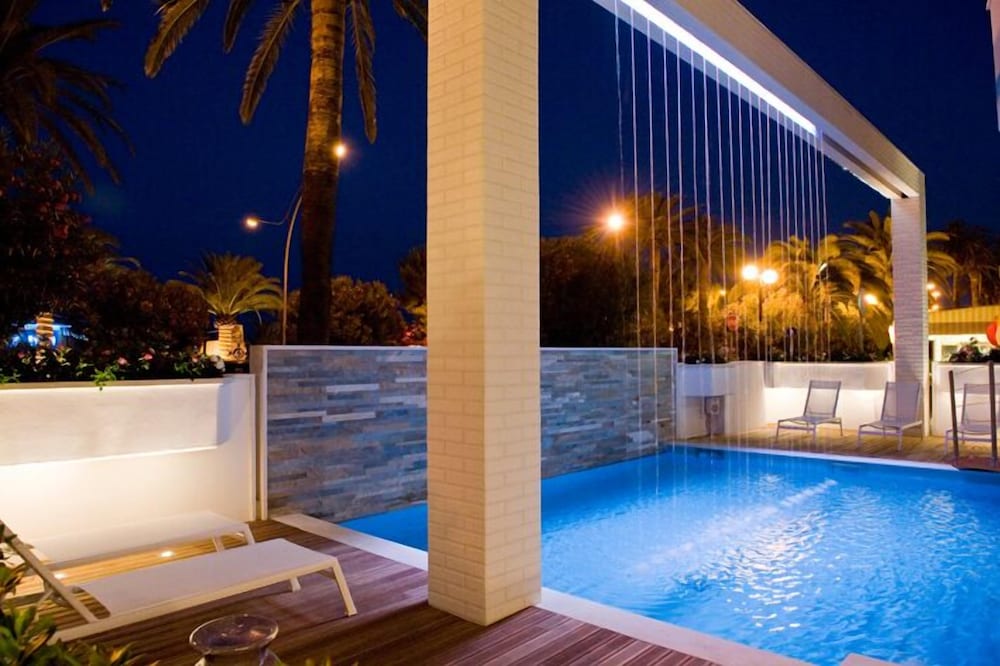 Residence Mareamare — 4-Star Luxury Hotel in Grottammare, Italy