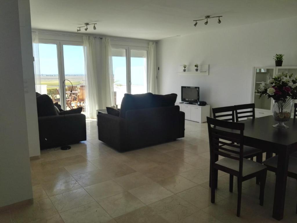 Conilsolymar — 4-Star Luxury Hotel in Conil De La Frontera, Spain