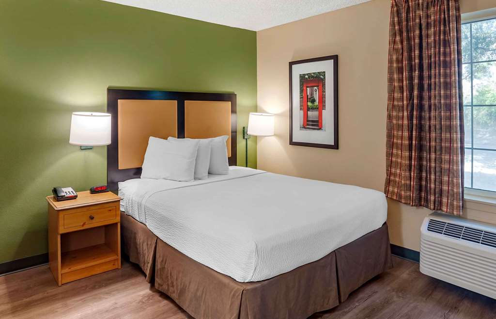 Extended Stay America Suites Los Angeles Monrovia - photo 9