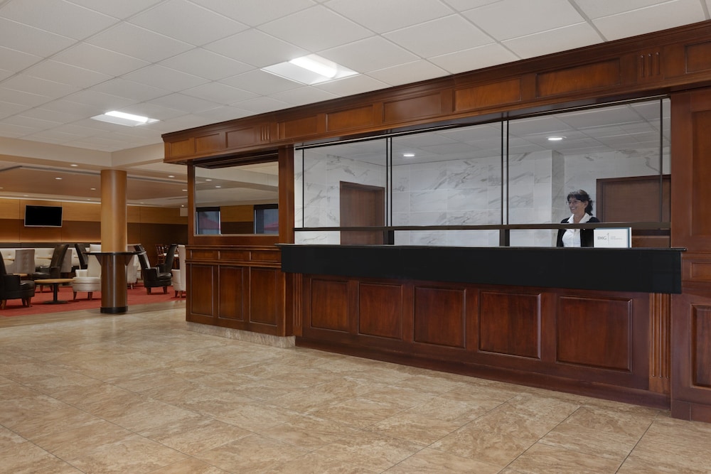 Holiday Inn Des Moines Airport Conf Center by IHG - photo 80