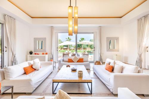 Villa Zaria Marrakech Heated Pool Family Friendly 25 Min To Medina — 4-Star Luxury Hotel in Marrakesh, Morocco