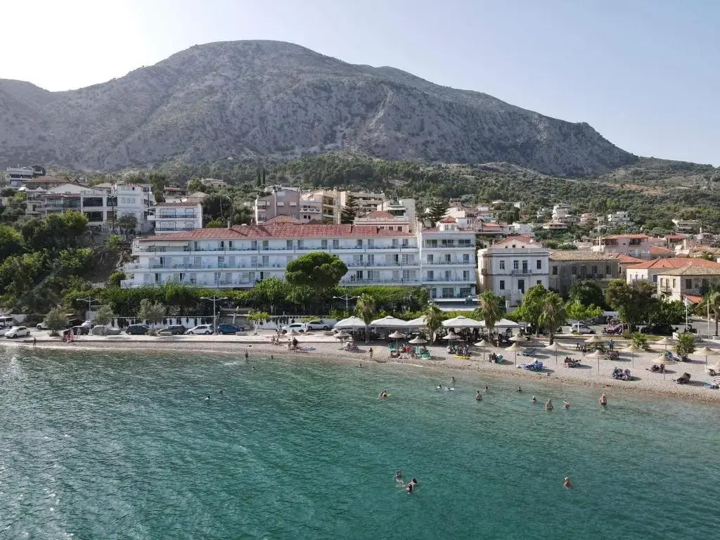 Hotel Stratos - last minute hotel in Astakos