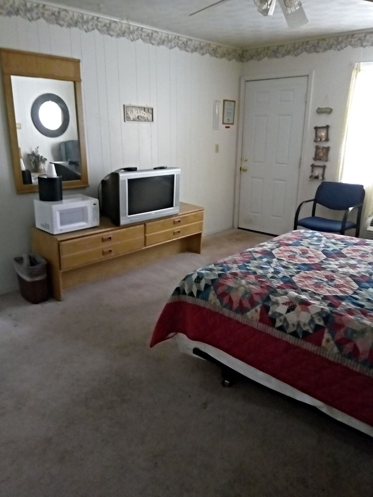 Willard Country Inn - photo 6