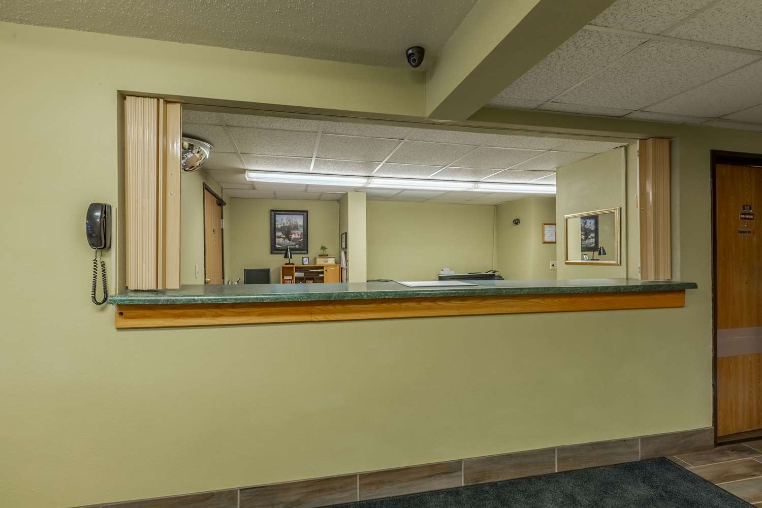 Rodeway Inn Rhinelander WI - photo 18