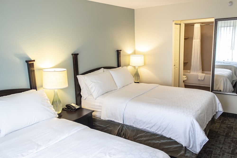 Staybridge Suites Minot by IHG - photo 13