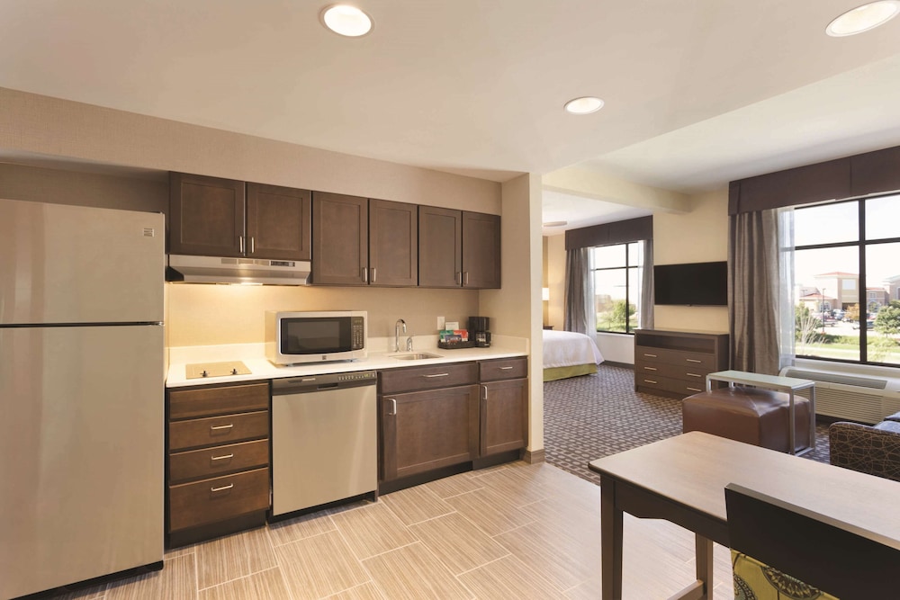 Homewood Suites by Hilton West Des Moines SW Mall Area - photo 11