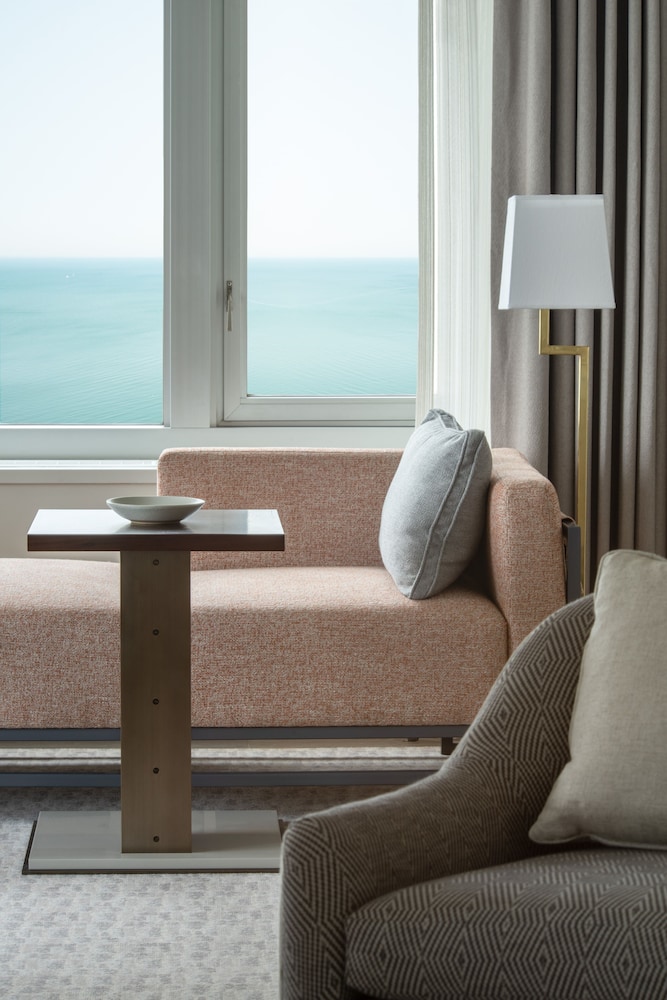 Four Seasons Hotel Chicago - photo 17